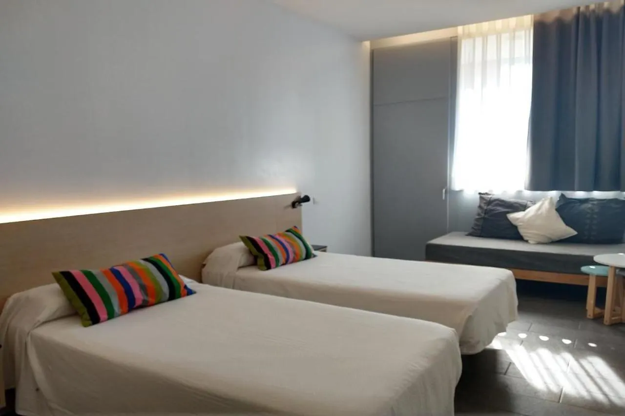 Centre Esplai Albergue El Prat de Llobregat Hostel