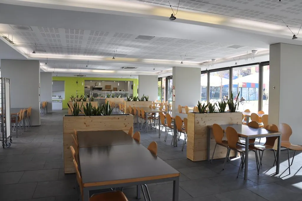 Hostel Centre Esplai Albergue El Prat de Llobregat Spanyolország