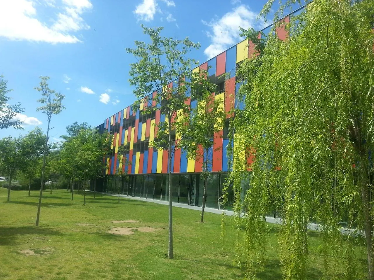 Centre Esplai Albergue El Prat de Llobregat Hostel